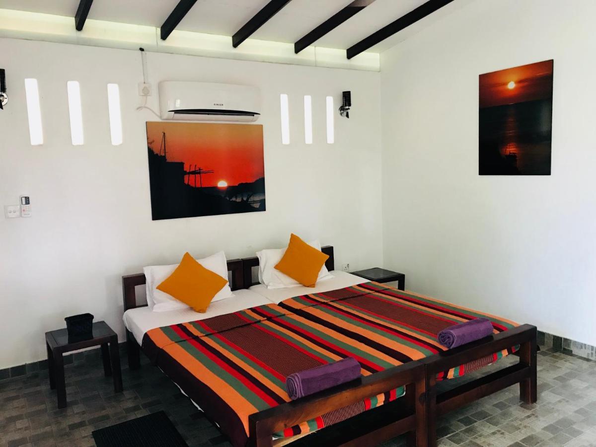 Sri Beach Bungalows And Villa Marawila Zewnętrze zdjęcie