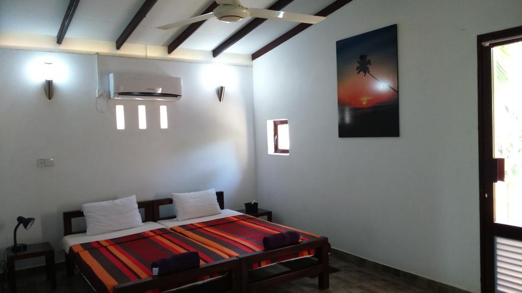 Sri Beach Bungalows And Villa Marawila Zewnętrze zdjęcie
